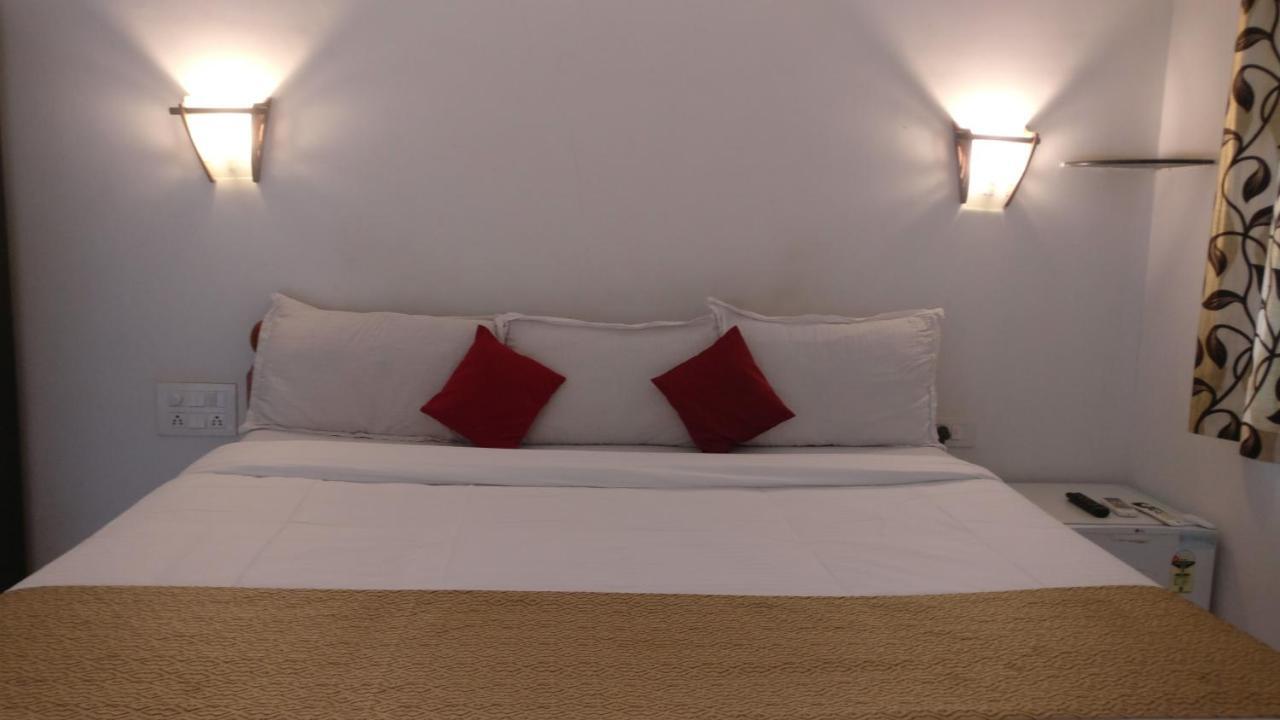 Hotel Mj Beach Resort Baga Eksteriør bilde